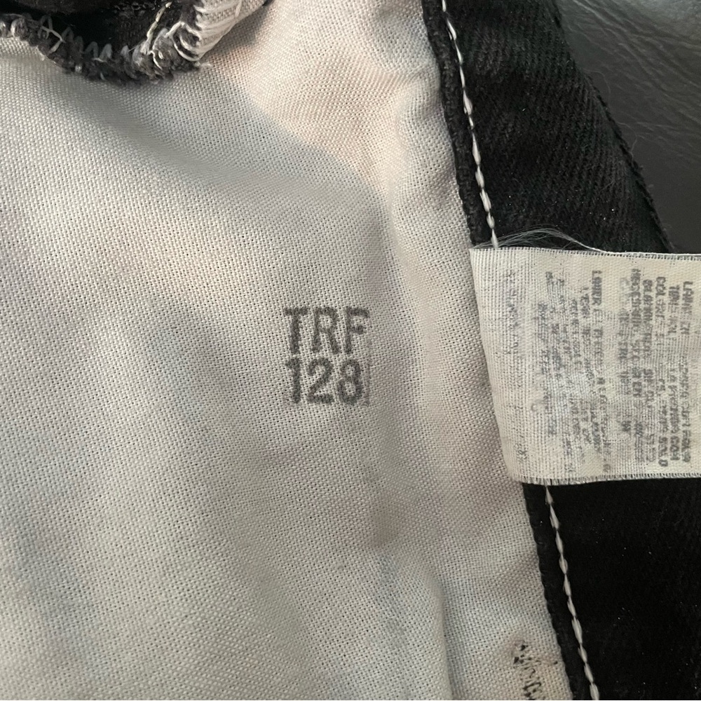 WRANGLER Vintage High Rise Straight Leg Jeans Black Denim Women's Size 14x30 GUC - Picture 9 of 13